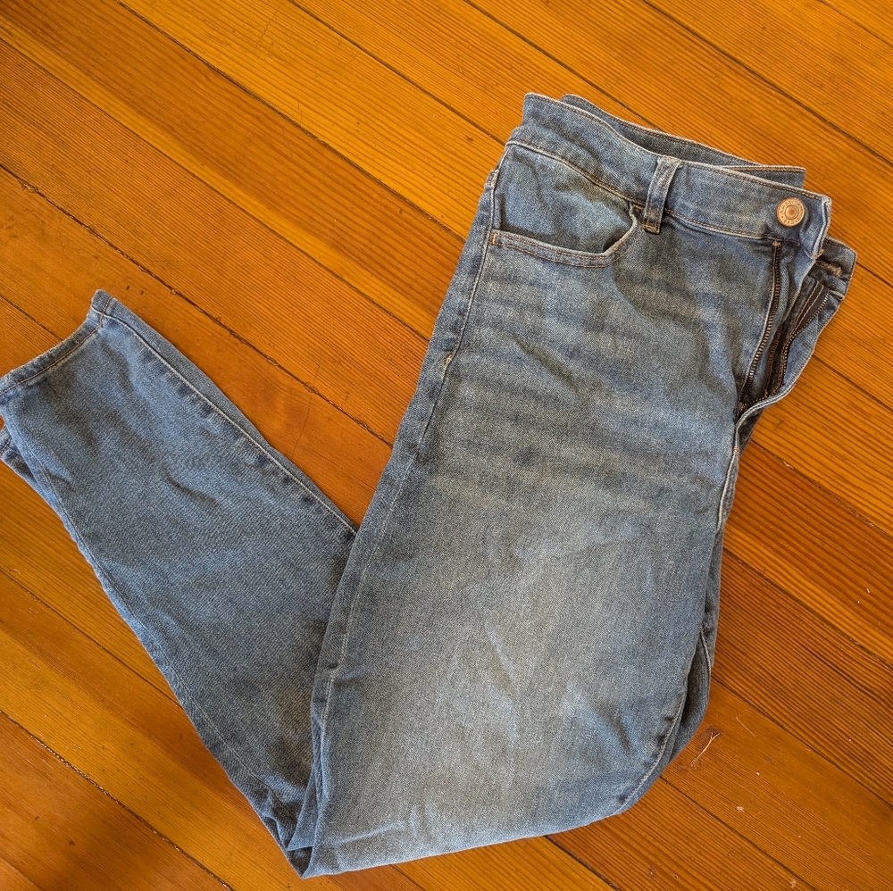 American Eagle Outfitters Light Blue Skinny Jeans